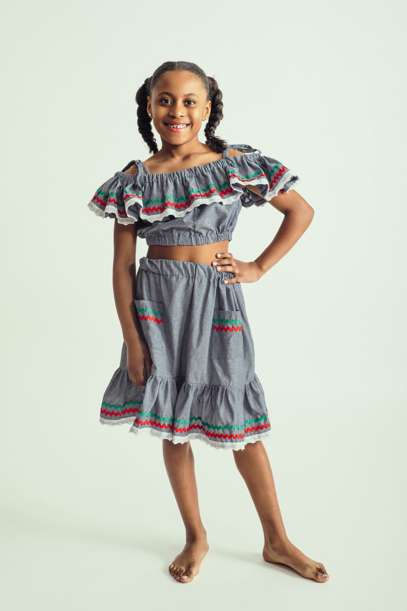 Ensemble haut et jupe traditionnelle pour enfants